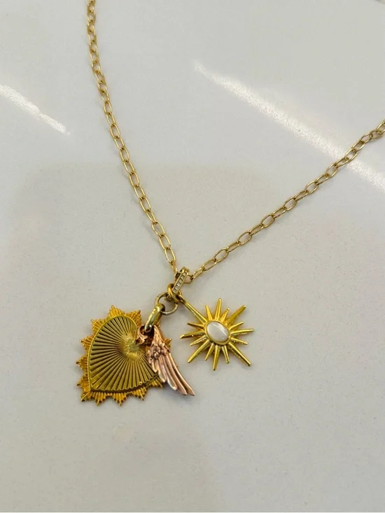 Vintage Gold Pendant Necklace with CZ Accent - Picture 2 of 3